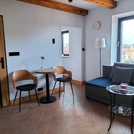 Uroczy Apartament W Centrum Krakowa Экстерьер фото